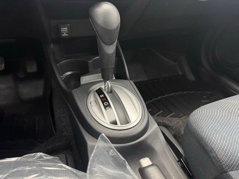 Used 2011 Honda Fit Sport image 21