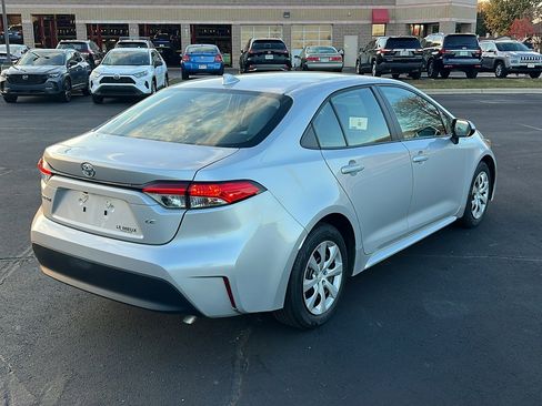 Certified 2023 Toyota Corolla LE image 3