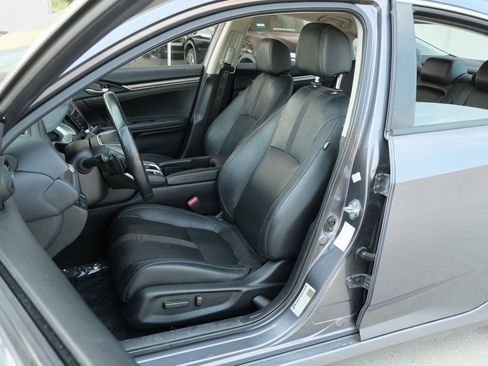 Used 2020 Honda Civic Touring image 18