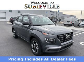 Used 2024 Hyundai Venue Limited FWD video 1
