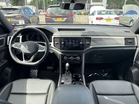 Used 2023 Volkswagen Atlas Cross Sport SE AWD/4WD image 11