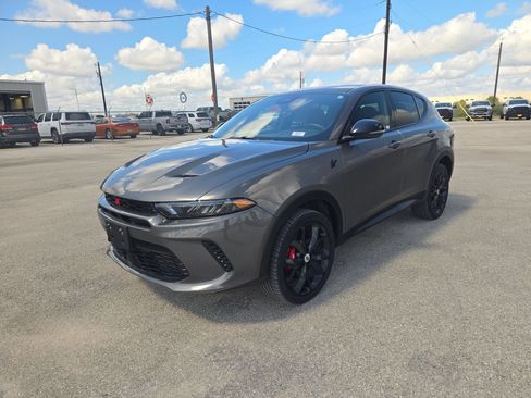Used 2024 Dodge Hornet GT AWD/4WD image 7
