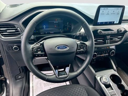Used 2025 Ford Escape Active w/ Cold Weather Package AWD/4WD image 15