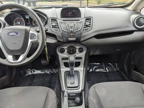 Certified 2019 Ford Fiesta SE FWD image 17