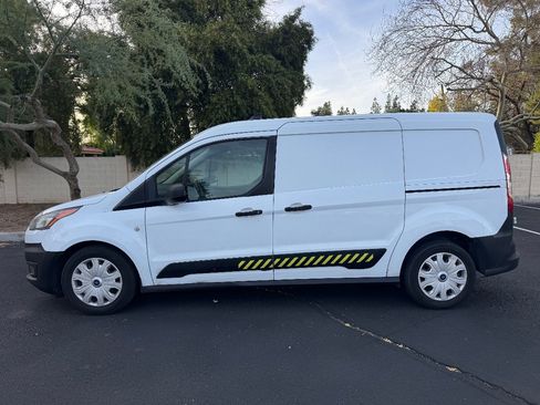 Used 2021 Ford Transit Connect XL image 4