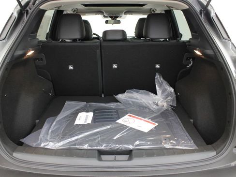 New 2026 Nissan Kicks SR w/ SR Premium Package image 17