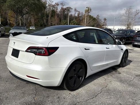 Used 2021 Tesla Model 3 Standard Range Plus image 3