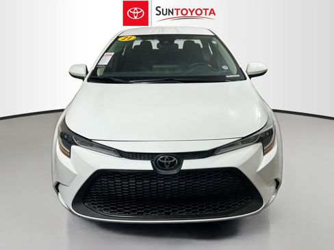 Used 2021 Toyota Corolla LE FWD image 10