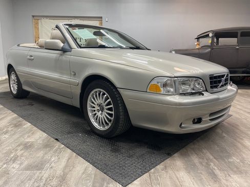 Used 2004 Volvo C70 HT image 5