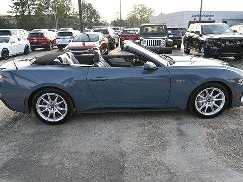 Used 2024 Ford Mustang GT Premium image 6