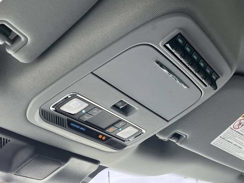 Used 2024 Ford F250 Lariat w/ Sport Appearance Package image 35