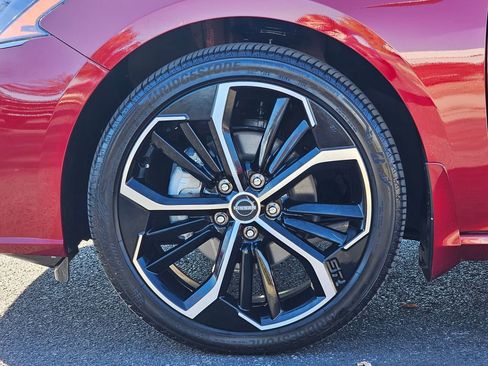 Used 2024 Nissan Altima 2.5 SR w/ SR Premium Package image 10