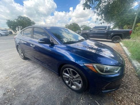 Used 2017 Hyundai Elantra Limited FWD image 3