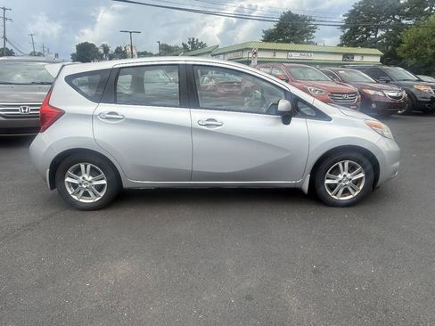 Used 2014 Nissan Versa Note SV w/ Sport Value Package FWD image 12