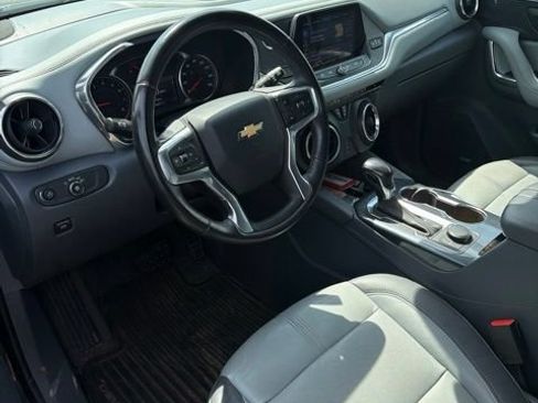 Used 2020 Chevrolet Blazer LT w/ Sound & Technology Package AWD/4WD image 9