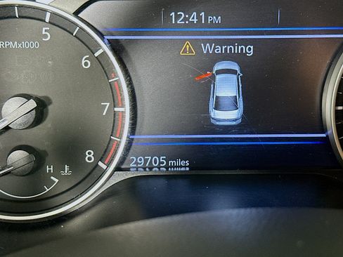 Used 2025 Nissan Altima 2.5 SV FWD image 19