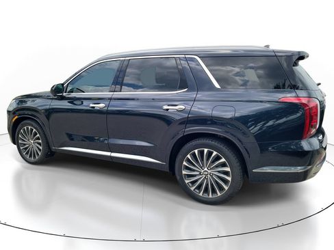 Used 2023 Hyundai Palisade Calligraphy w/ Cargo Package AWD/4WD image 4
