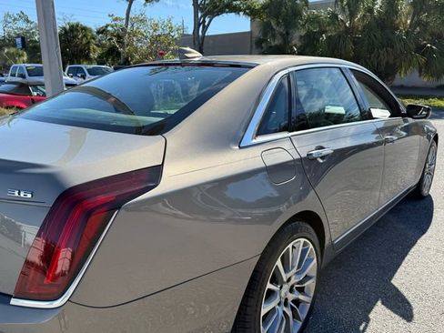 Used 2018 Cadillac CT6 Luxury image 13