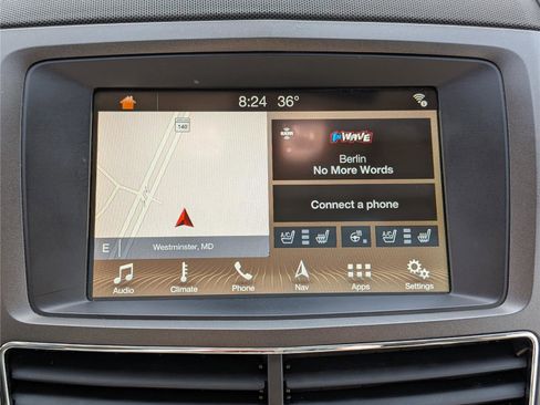 Used 2019 Lincoln MKT Reserve image 26