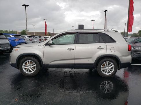 Used 2015 Kia Sorento LX AWD/4WD image 7
