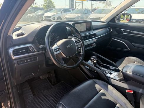 Used 2022 Kia Telluride S FWD image 5