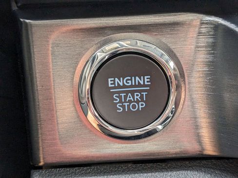 New 2024 Ford F250 Lariat w/ Lariat Ultimate Package image 31