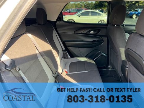 Used 2024 Chevrolet TrailBlazer LT w/ Driver Confidence Package image 20