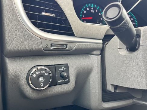 Used 2016 Chevrolet Traverse LT AWD/4WD image 19