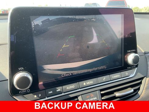 Used 2025 Nissan Altima 2.5 SV FWD image 32