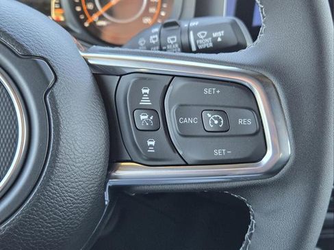New 2026 Jeep Wrangler Unlimited Sahara AWD/4WD image 11