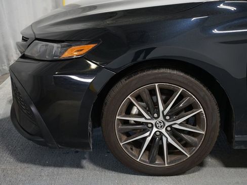 Used 2024 Toyota Camry SE FWD image 5