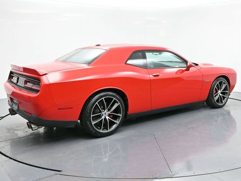Used 2018 Dodge Challenger R/T w/ Performance Handling Group image 7