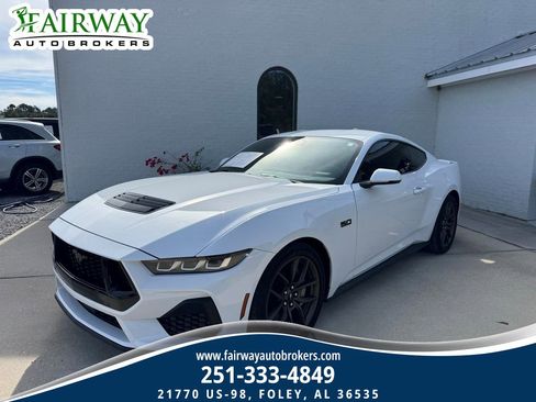 Used 2025 Ford Mustang GT Premium image 1
