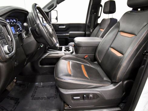 Used 2023 GMC Sierra 2500 AT4 image 14