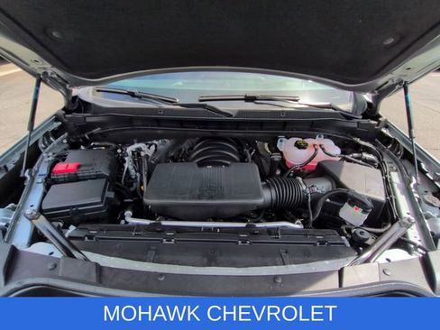 Used 2025 Chevrolet Tahoe Z71 w/ Comfort Package AWD/4WD image 31