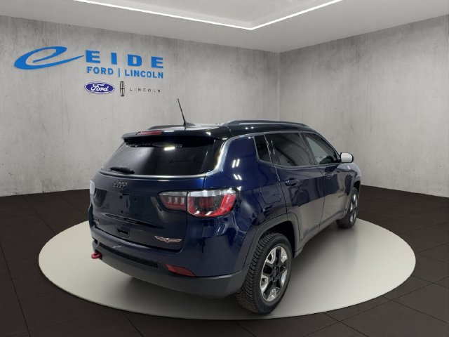 Used 2018 Jeep Compass Trailhawk w/ Cold Weather Group AWD/4WD image 11
