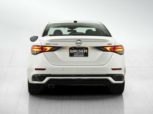 Used 2025 Nissan Sentra SR FWD image 4