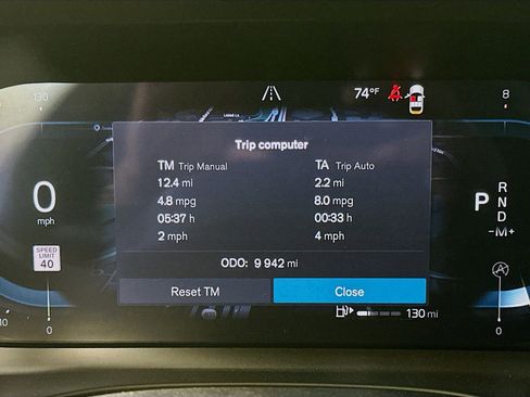 Used 2025 Volvo XC60 B5 Plus image 18