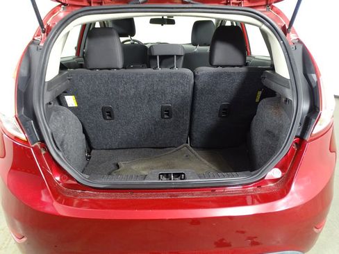 Used 2017 Ford Fiesta SE image 9