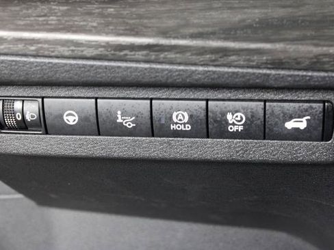 Certified 2023 Nissan Ariya FWD image 26