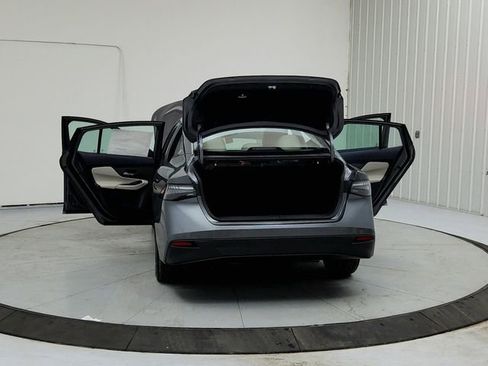 New 2026 Nissan Sentra SL w/ Floor Mat Package FWD image 14