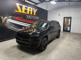 Used 2023 Jeep Grand Cherokee L Laredo AWD/4WD video 1