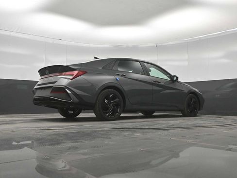 New 2026 Hyundai Elantra SEL Sport FWD image 41