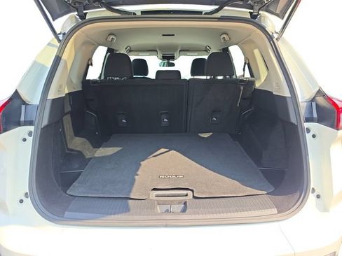 Used 2024 Nissan Rogue S AWD/4WD image 18