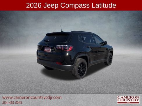 New 2026 Jeep Compass Latitude image 3