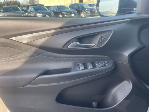 Used 2025 Buick Envista Sport Touring image 20