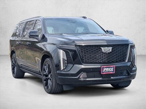 Used 2025 Cadillac Escalade ESV Sport Platinum w/ LPO, ONYX Package AWD/4WD image 3
