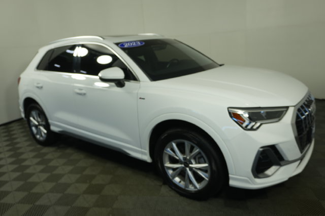 Used 2023 Audi Q3 2.0T Premium AWD/4WD image 1