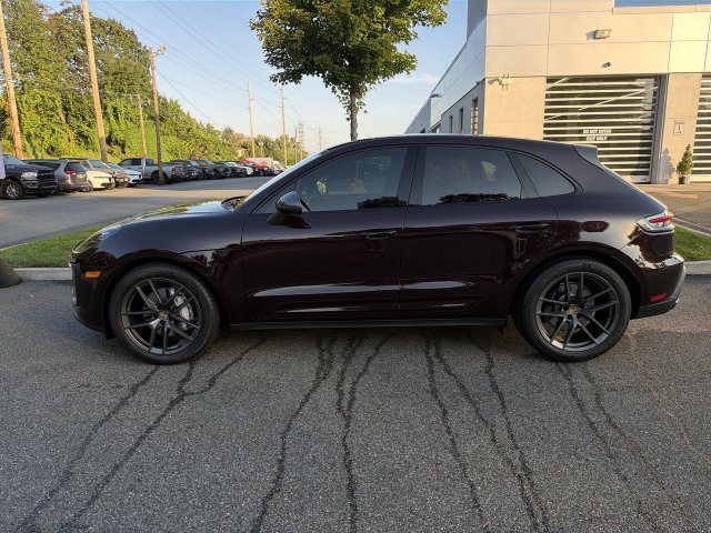 Used 2023 Porsche Macan Turbo AWD/4WD image 5