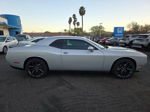 Used 2021 Dodge Challenger SXT w/ Blacktop Package image 11